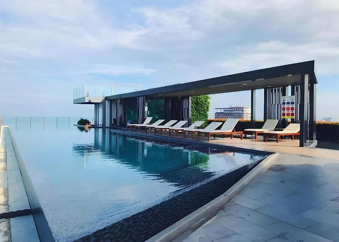 2 Bed Room, Large Living Room @ Central Pattaya